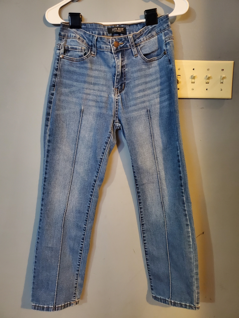 Women's Judy Blue Light Wash Straight Jeans